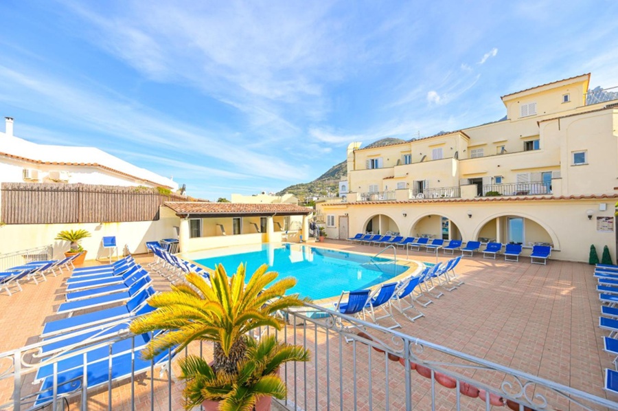 Vacanza Settembre Ischia lastminute con terme e pacchetti benessere all’Hotel Tramonto d’Oro Forio